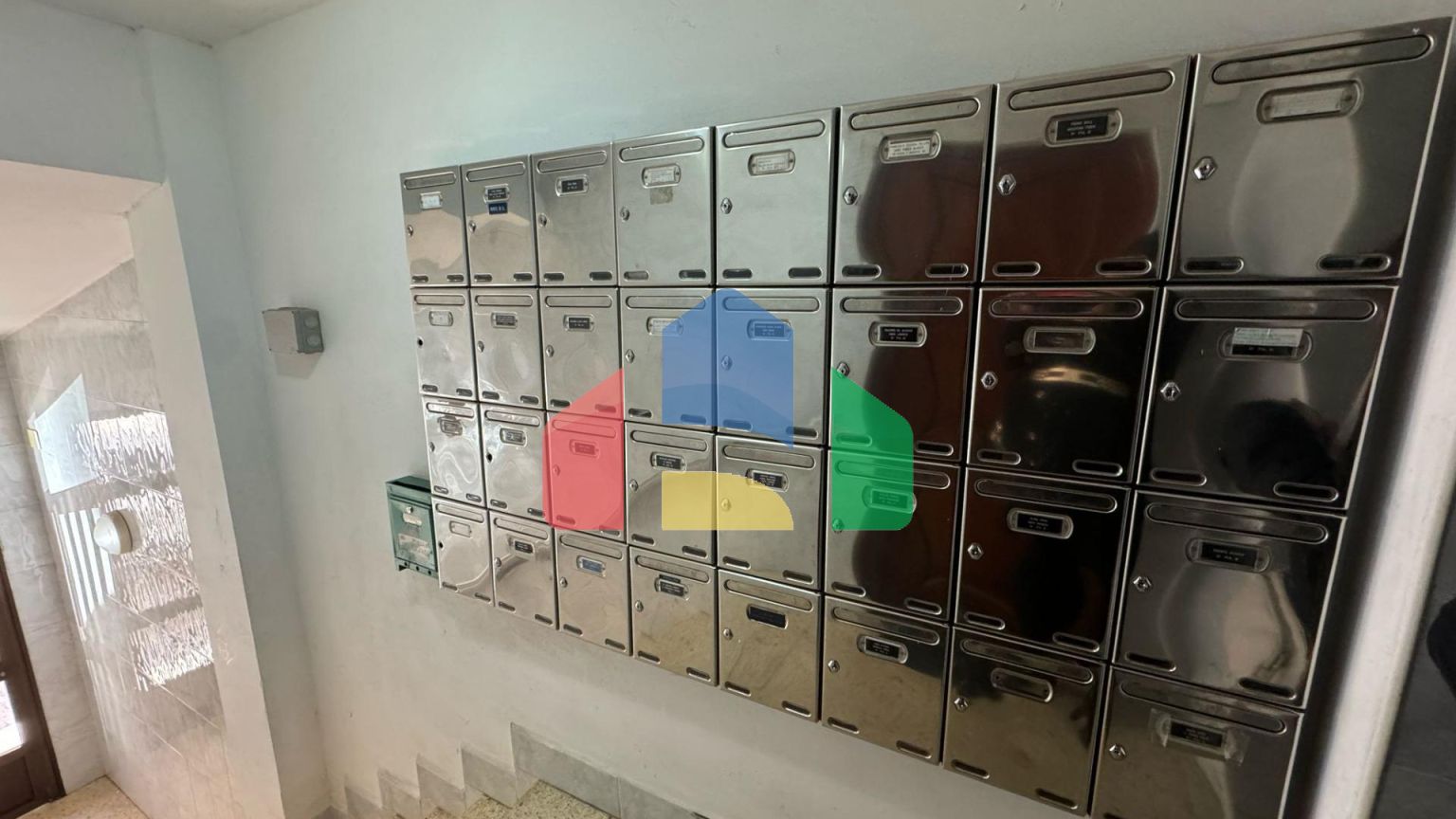 Продаётся квартира на первом этаже — отличный потенциал для ремонта