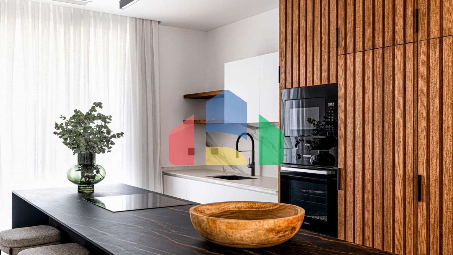 Эксклюзивные виллы новой постройки с частными бассейнами в Ла-Нусия, недалеко от Бенидорма