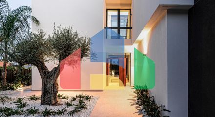 Эксклюзивные виллы новой постройки с частными бассейнами в Ла-Нусия, недалеко от Бенидорма