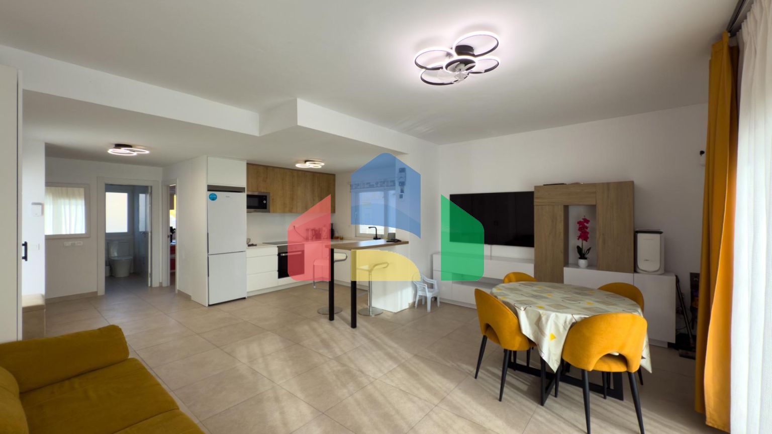 ПРЕКРАСНЫЙ ДОМ ДЛЯ ЖИЗНИ В ЛА НУСИЯ!