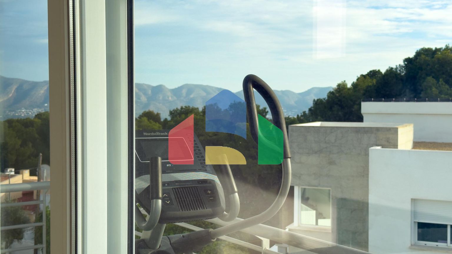 ПРЕКРАСНЫЙ ДОМ ДЛЯ ЖИЗНИ В ЛА НУСИЯ!