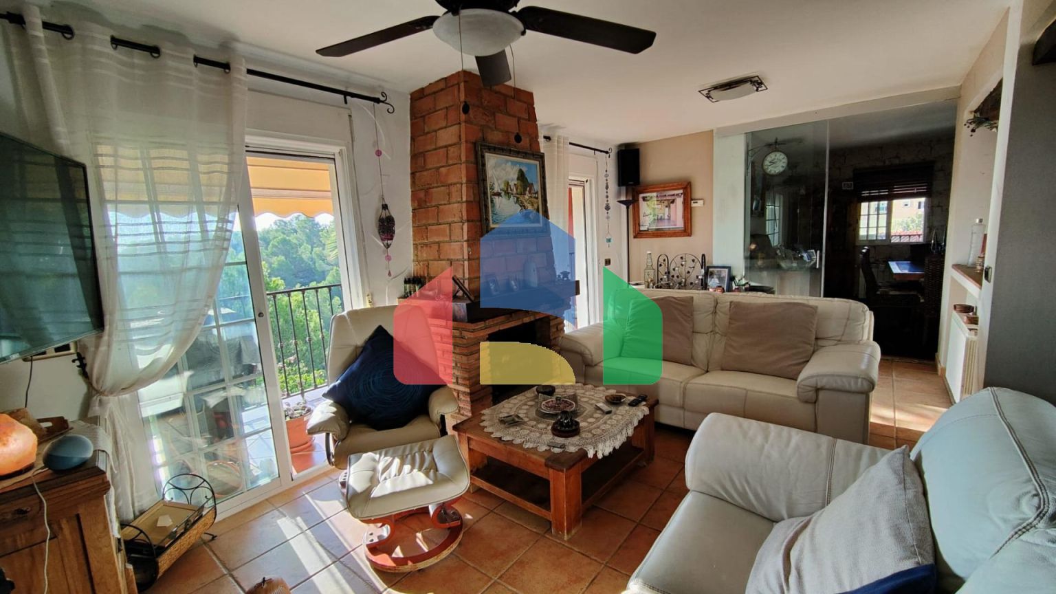 ОТДЕЛЬНАЯ ВИЛЛА, ПРОСТОРНАЯ И УЕДИНЕННАЯ, В ОКРУЖЕНИИ ПРИРОДЫ В ЛА НУСИИ