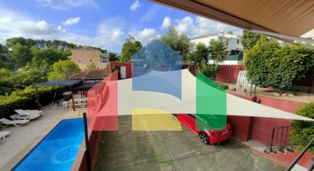 ОТДЕЛЬНАЯ ВИЛЛА, ПРОСТОРНАЯ И УЕДИНЕННАЯ, В ОКРУЖЕНИИ ПРИРОДЫ В ЛА НУСИИ