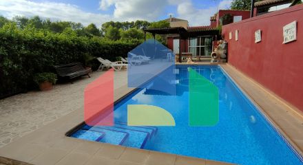 ОТДЕЛЬНАЯ ВИЛЛА, ПРОСТОРНАЯ И УЕДИНЕННАЯ, В ОКРУЖЕНИИ ПРИРОДЫ В ЛА НУСИИ