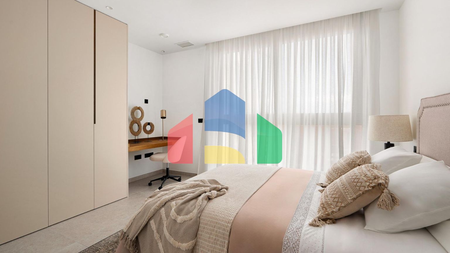 Эксклюзивные виллы новой постройки с частными бассейнами в Ла-Нусия, недалеко от Бенидорма