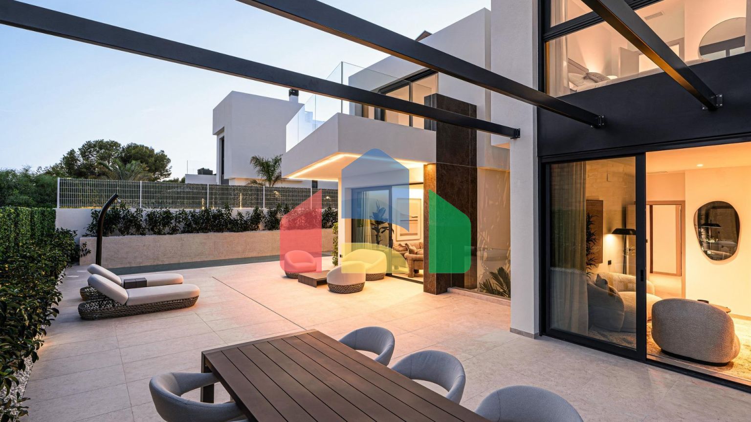 Эксклюзивные виллы новой постройки с частными бассейнами в Ла-Нусия, недалеко от Бенидорма