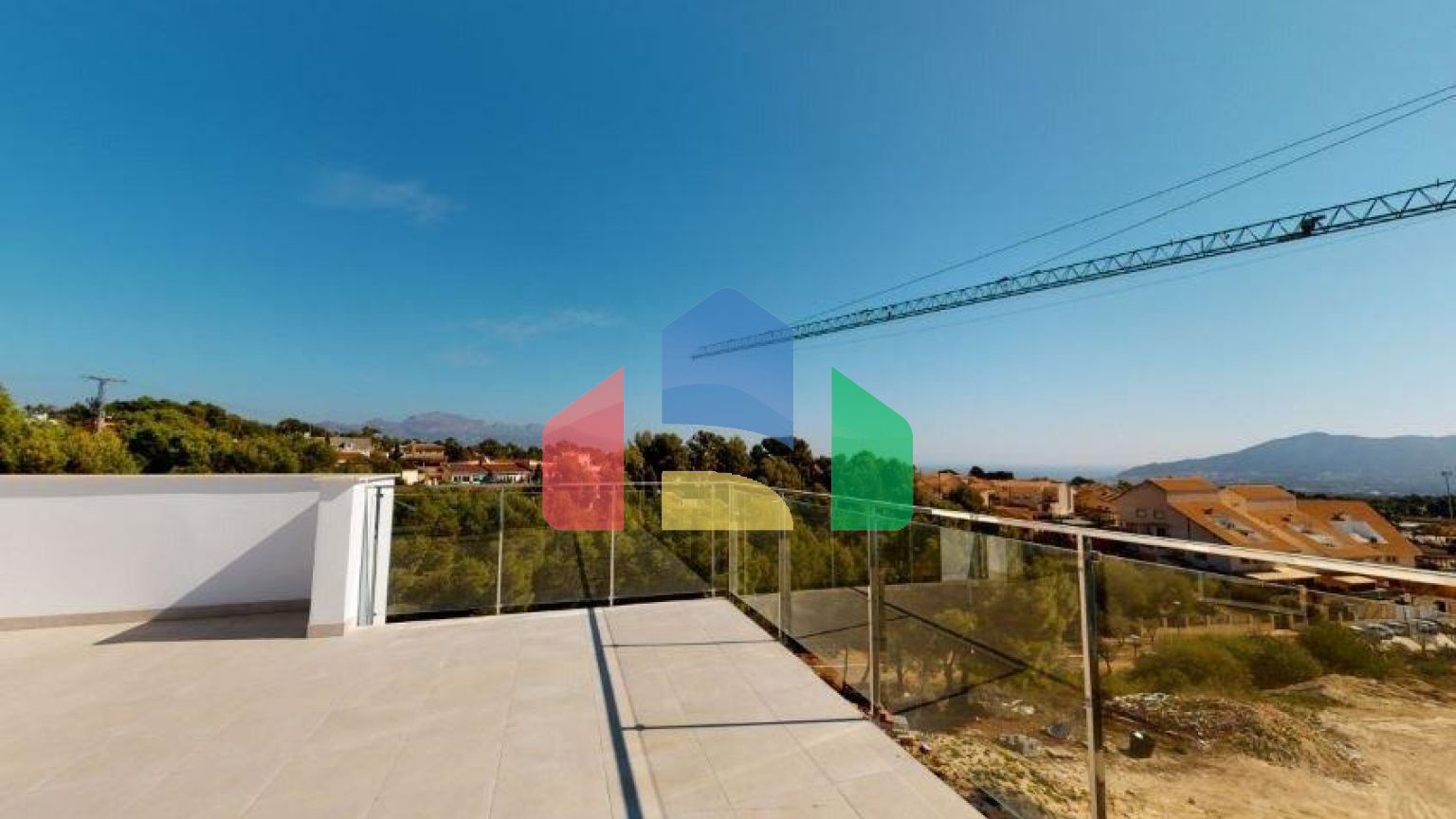 НОВЫЕ ВИЛЛЫ В ЛА НУСИИ