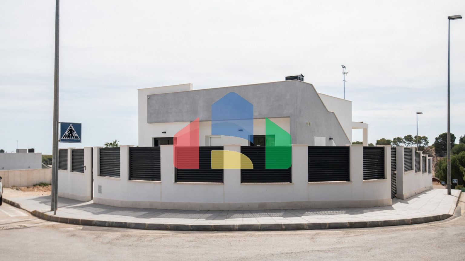 НОВЫЕ ВИЛЛЫ В ПИНАР-ДЕ-КАМПОВЕРДЕ