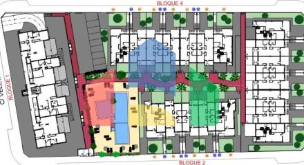 Комплекс из 16 апартаментов и 10 бунгал в Торре де ла Орадада в 50 метрах от пляжа