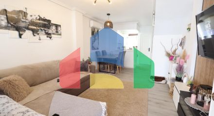 Torre de la Horadada duplex townhouse located directly in front of the communal pool