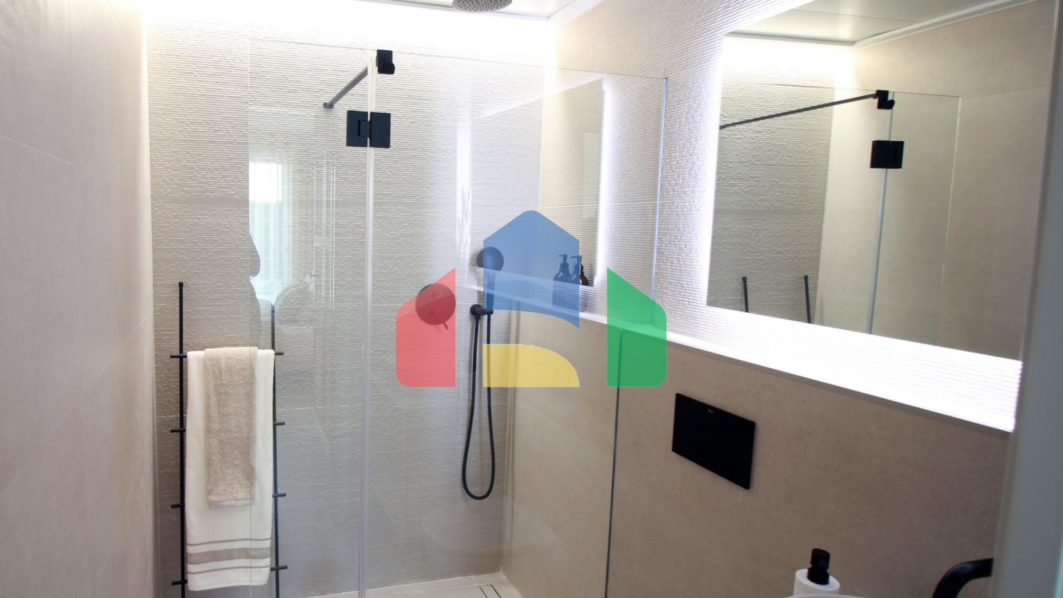 НОВЫЙ ЖИЛОЙ КОМПЛЕКС В ТОРРЕ-ДЕ-ЛА-ОРАДАДА