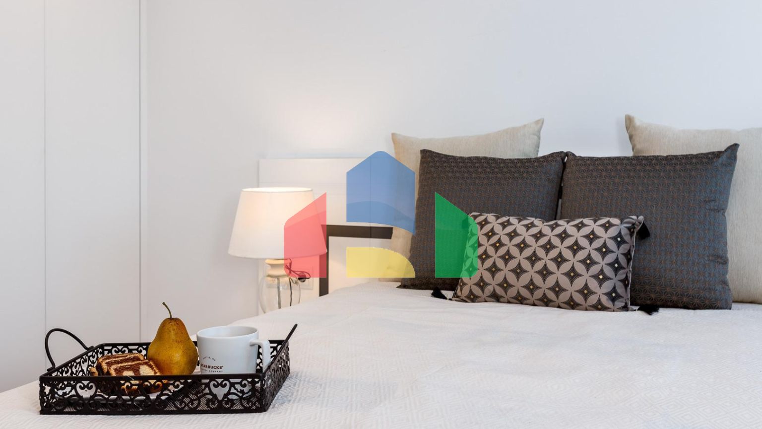 СРЕДИЗЕМНОМОРСКАЯ ВИЛЛА В ГОРОДСКОЙ ЗОНЕ НЕДАЛЕКО ОТ МОРЯ