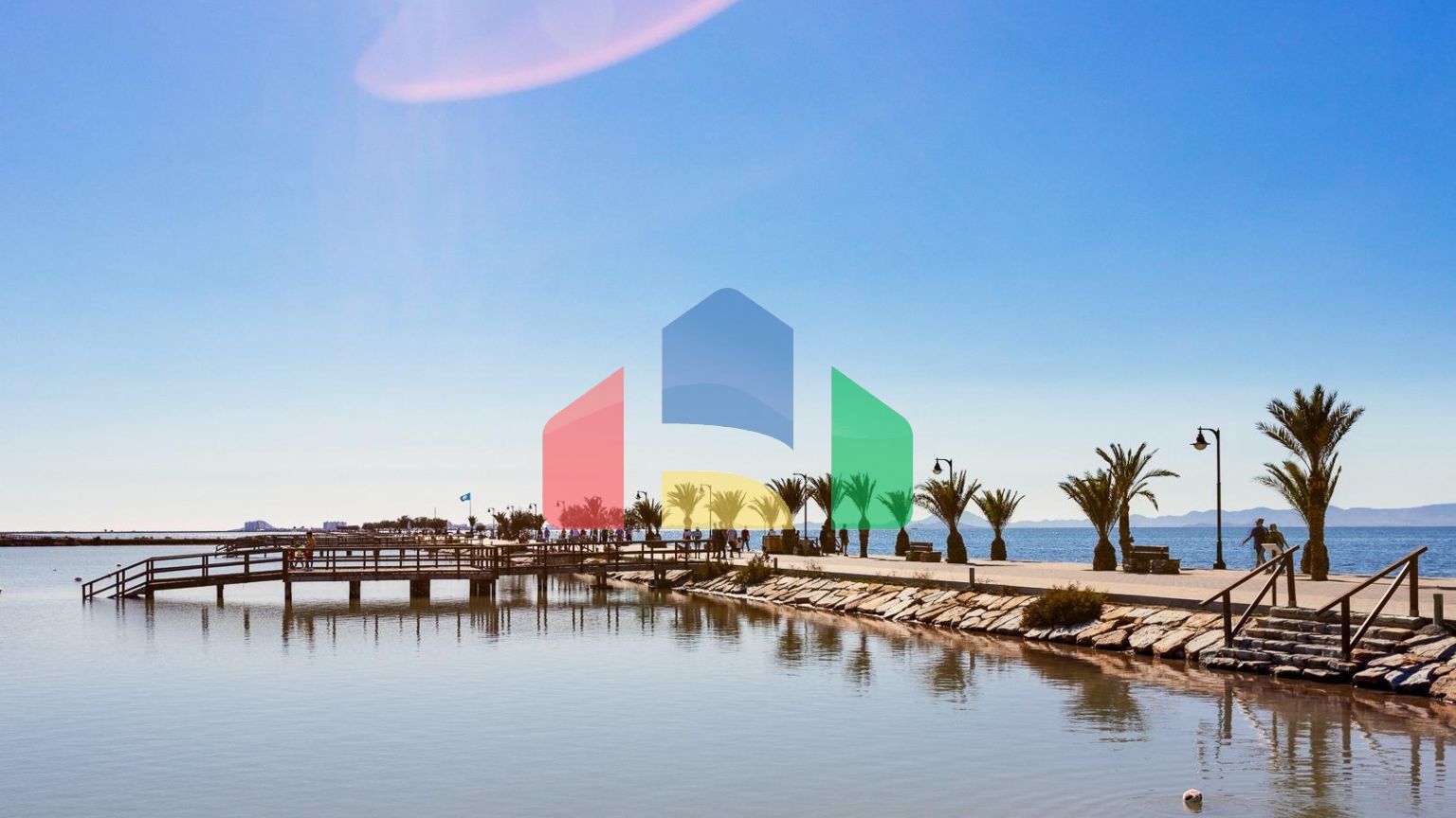 СРЕДИЗЕМНОМОРСКАЯ ВИЛЛА В ГОРОДСКОЙ ЗОНЕ НЕДАЛЕКО ОТ МОРЯ