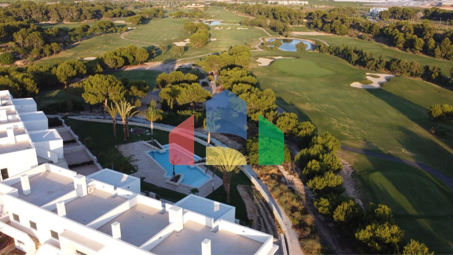 НОВЫЙ ЖИЛОЙ КОМПЛЕКС В ПИЛАР-ДЕ-ЛА-ОРАДАДА НА ПОЛЕ ДЛЯ ГОЛЬФА