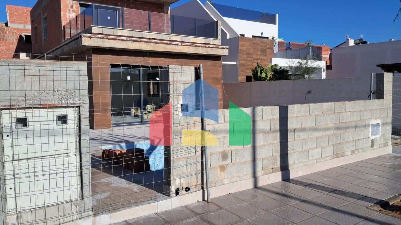 ВИЛЛА НОВОЙ ПОСТРОЙКИ В ПИЛАР-ДЕ-ЛА-ОРАДАДА