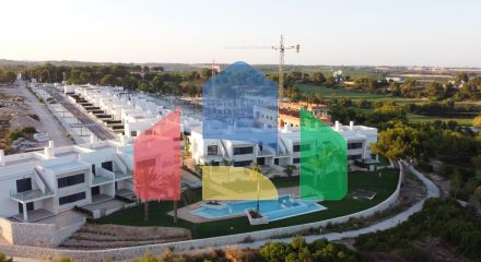 НОВЫЙ ЖИЛОЙ КОМПЛЕКС В ПИЛАР-ДЕ-ЛА-ОРАДАДА НА ПОЛЕ ДЛЯ ГОЛЬФА