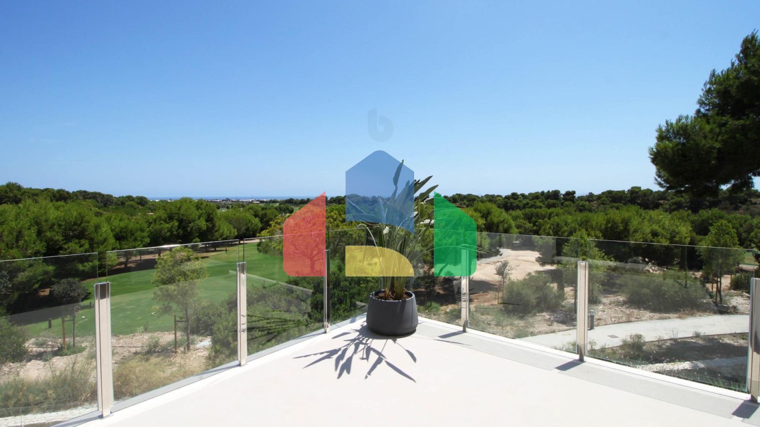 НОВЫЙ ЖИЛОЙ КОМПЛЕКС В ПИЛАР-ДЕ-ЛА-ОРАДАДА НА ПОЛЕ ДЛЯ ГОЛЬФА