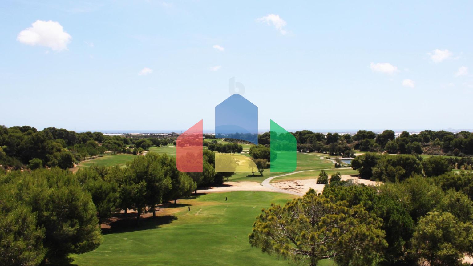 НОВЫЙ ЖИЛОЙ КОМПЛЕКС В ПИЛАР-ДЕ-ЛА-ОРАДАДА НА ПОЛЕ ДЛЯ ГОЛЬФА