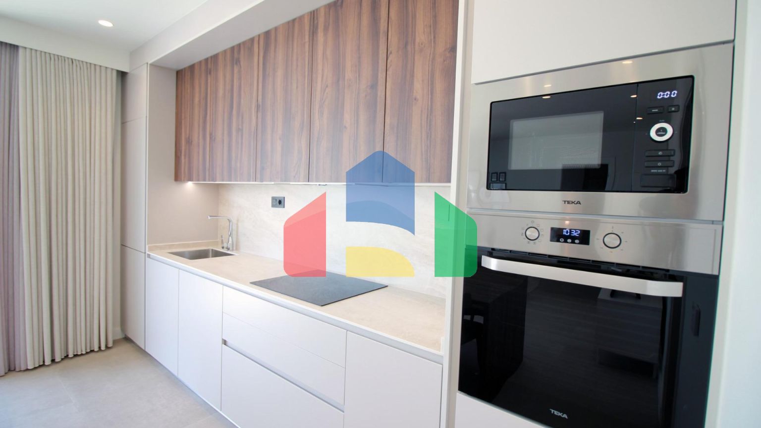 НОВЫЙ ЖИЛОЙ КОМПЛЕКС В ТОРРЕ-ДЕ-ЛА-ОРАДАДА