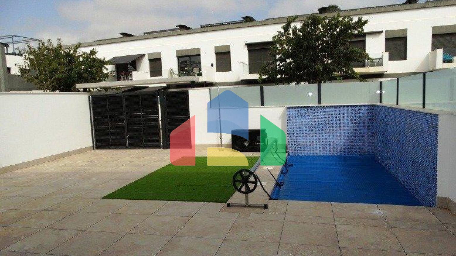 НОВОЕ СТРОИТЕЛЬСТВО 4 ВИЛЛ В ПИЛАР-ДЕ-ЛА-ОРАДАДА