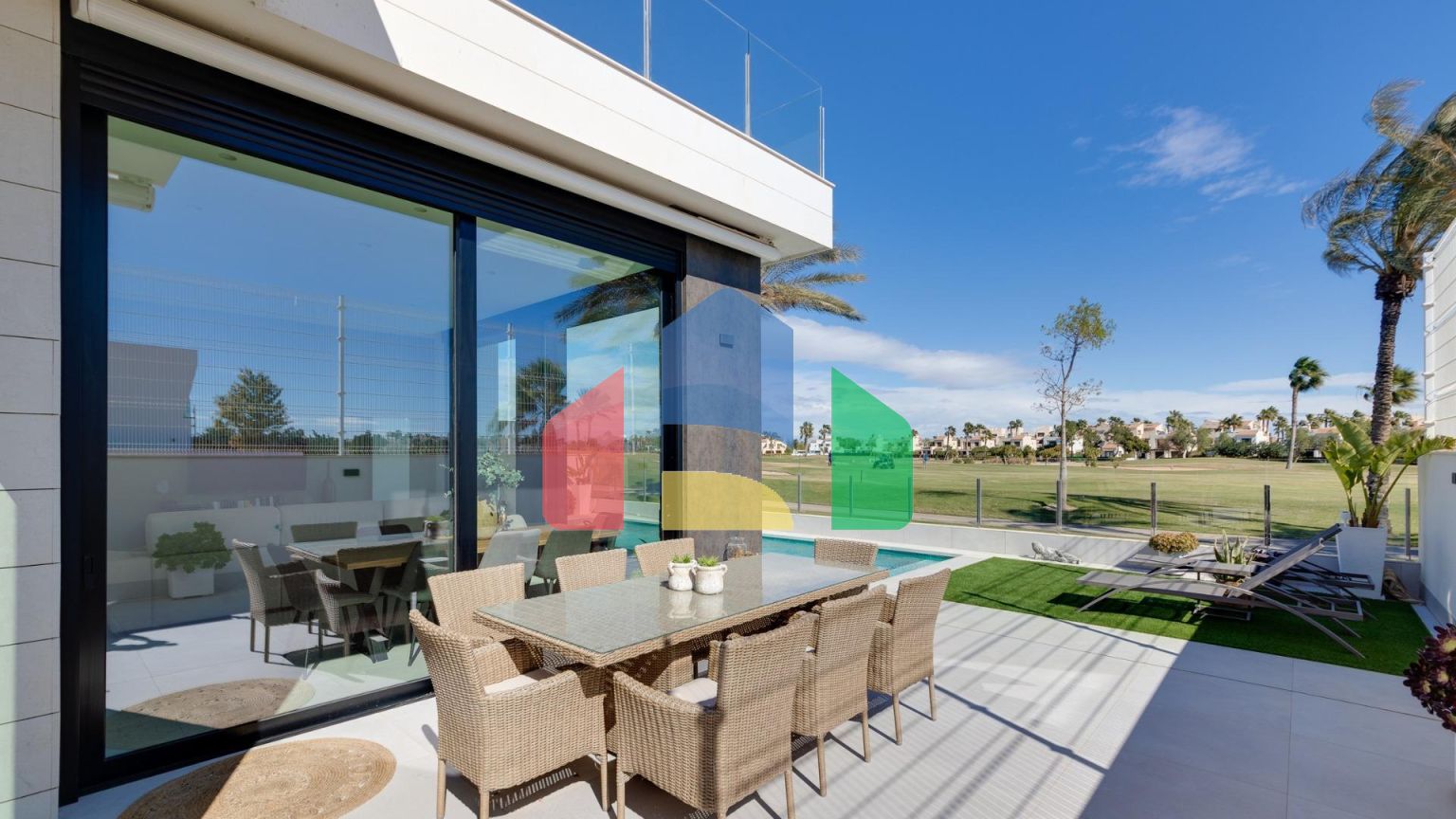 НОВЫЕ ВИЛЛЫ В ПИЛАР-ДЕ-ЛА-ОРАДАДА НА ПОЛЕ ДЛЯ ГОЛЬФА