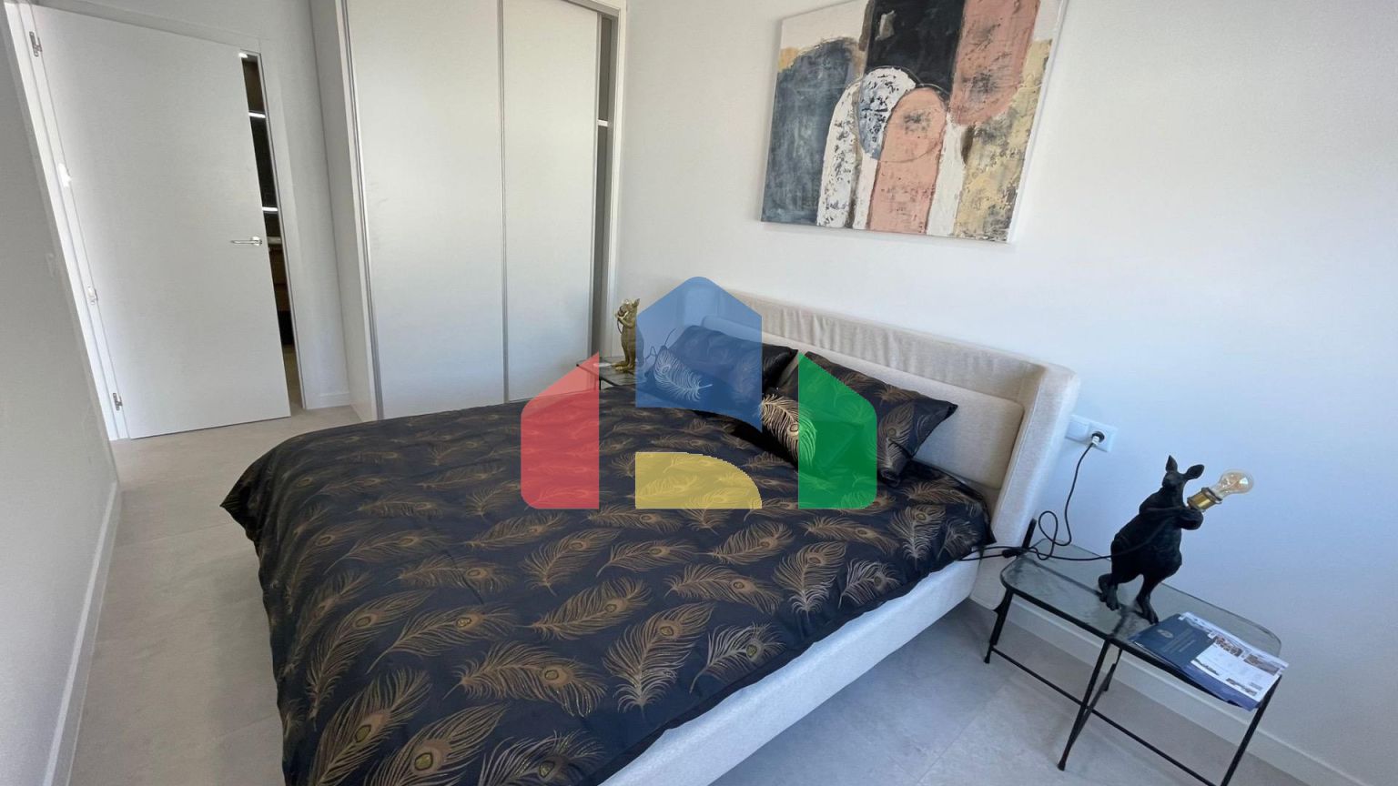 Трёхэтажный жилой комплекс в Пилар де ла Орадада