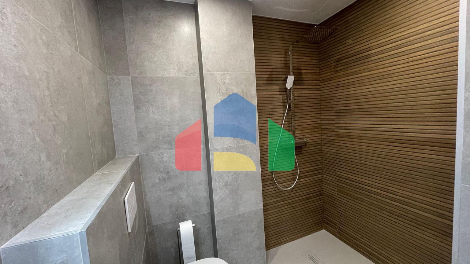 Трёхэтажный жилой комплекс в Пилар де ла Орадада