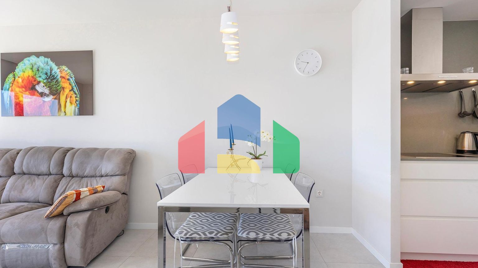 АПАРТАМЕНТЫ С ВИДОМ НА МОРЕ В MIL PALMERAS! 2 СПАЛЬНИ. 2 ВАННЫЕ КОМНАТЫ. ГАРАЖ+КЛАДОВКА.