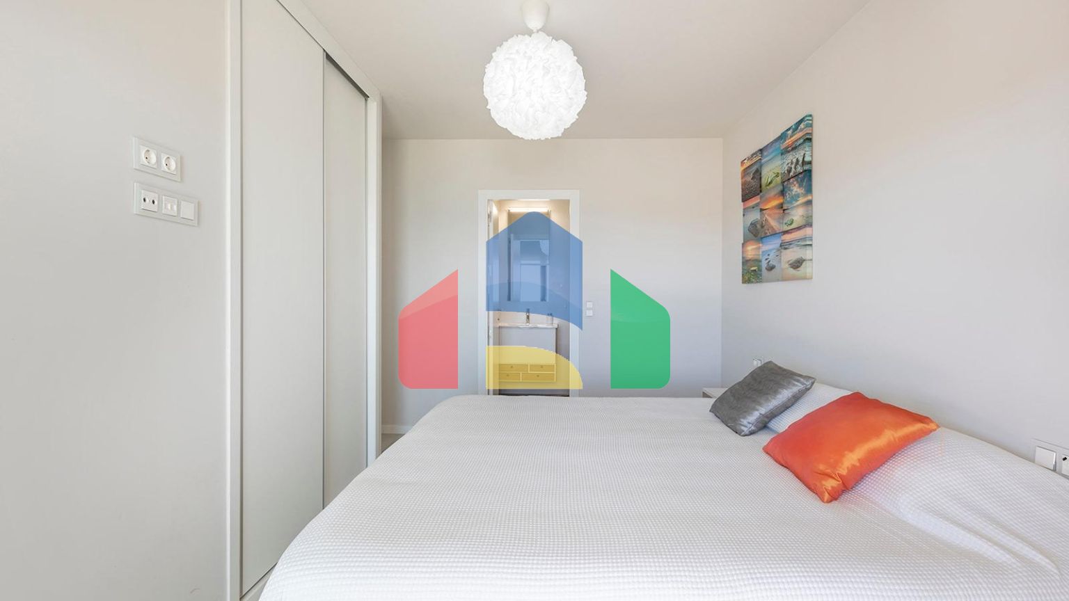 АПАРТАМЕНТЫ С ВИДОМ НА МОРЕ В MIL PALMERAS! 2 СПАЛЬНИ. 2 ВАННЫЕ КОМНАТЫ. ГАРАЖ+КЛАДОВКА.