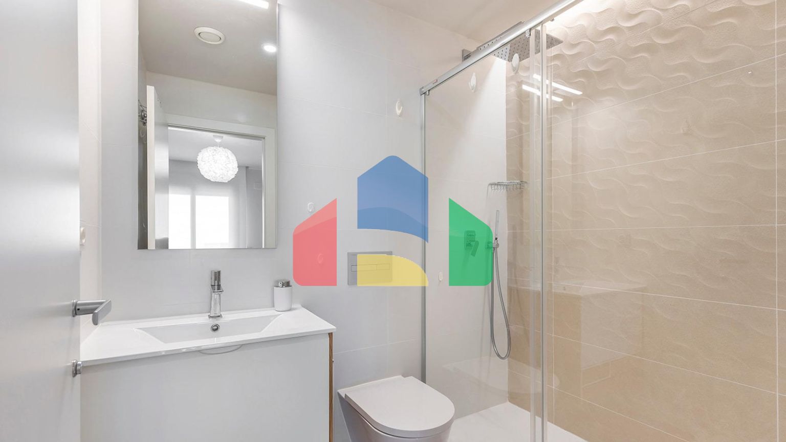 АПАРТАМЕНТЫ С ВИДОМ НА МОРЕ В MIL PALMERAS! 2 СПАЛЬНИ. 2 ВАННЫЕ КОМНАТЫ. ГАРАЖ+КЛАДОВКА.