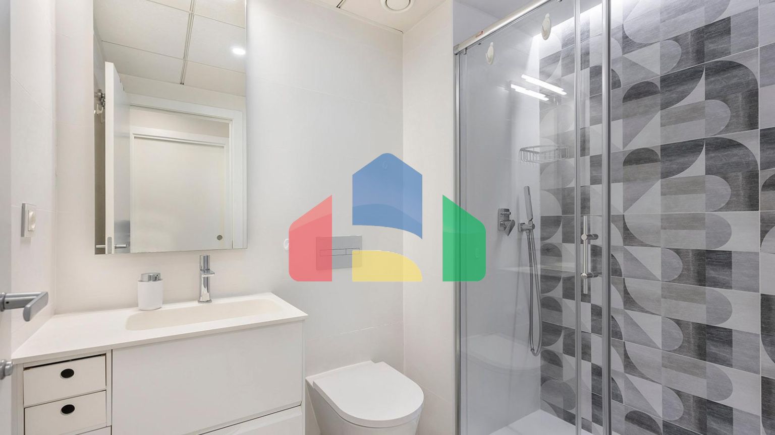 АПАРТАМЕНТЫ С ВИДОМ НА МОРЕ В MIL PALMERAS! 2 СПАЛЬНИ. 2 ВАННЫЕ КОМНАТЫ. ГАРАЖ+КЛАДОВКА.