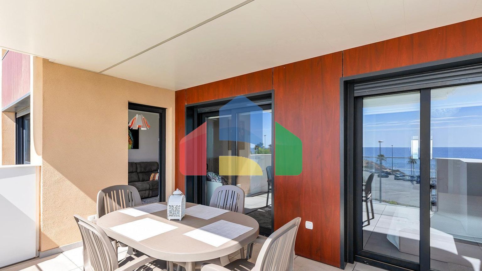 АПАРТАМЕНТЫ С ВИДОМ НА МОРЕ В MIL PALMERAS! 2 СПАЛЬНИ. 2 ВАННЫЕ КОМНАТЫ. ГАРАЖ+КЛАДОВКА.