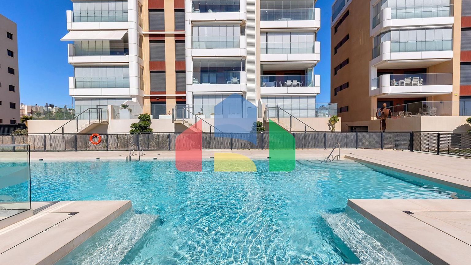 АПАРТАМЕНТЫ С ВИДОМ НА МОРЕ В MIL PALMERAS! 2 СПАЛЬНИ. 2 ВАННЫЕ КОМНАТЫ. ГАРАЖ+КЛАДОВКА.