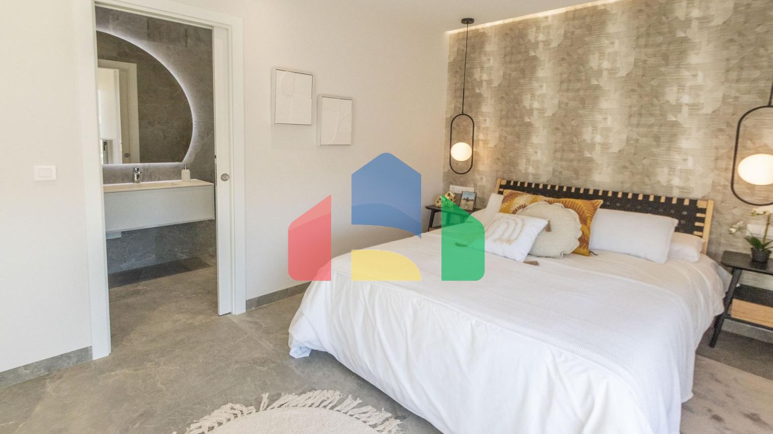 НОВЫЕ ВИЛЛЫ В ПИЛАР-ДЕ-ЛА-ОРАДАДА НА ПОЛЕ ДЛЯ ГОЛЬФА