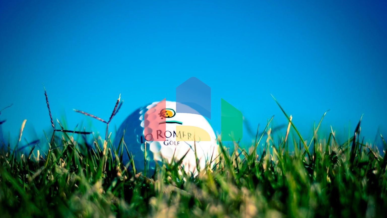 Новые виллы на первой линии гольф-курорта Ло Ромеро