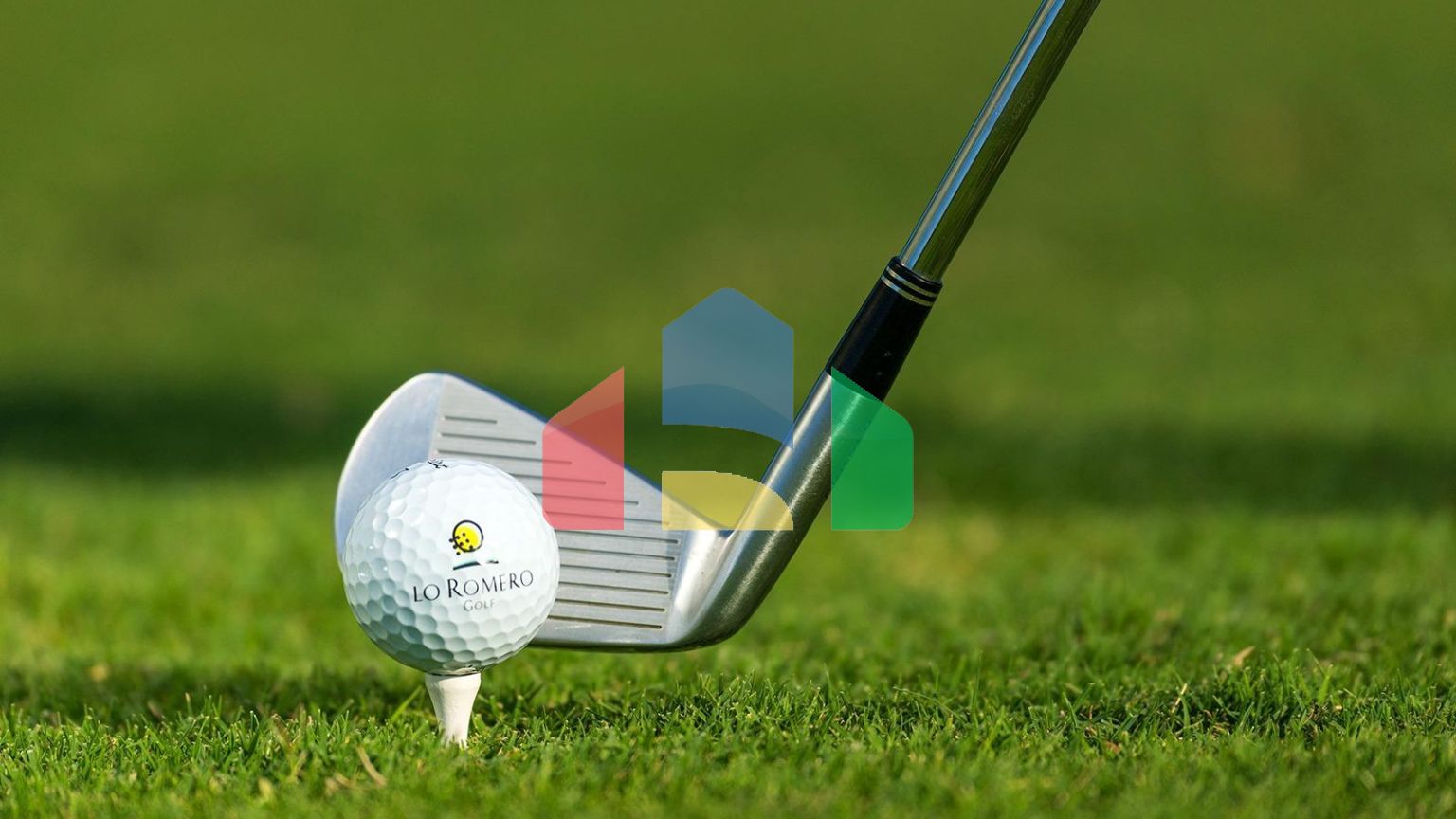 Новые виллы на первой линии гольф-курорта Ло Ромеро