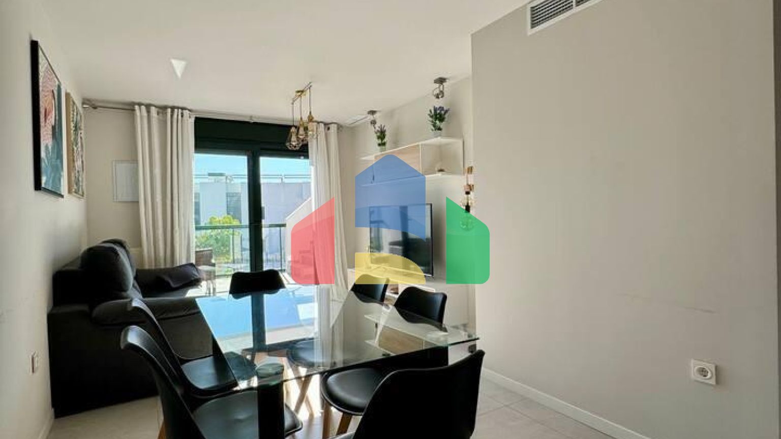 Современная квартира в Пилар-де-ла-Орадада