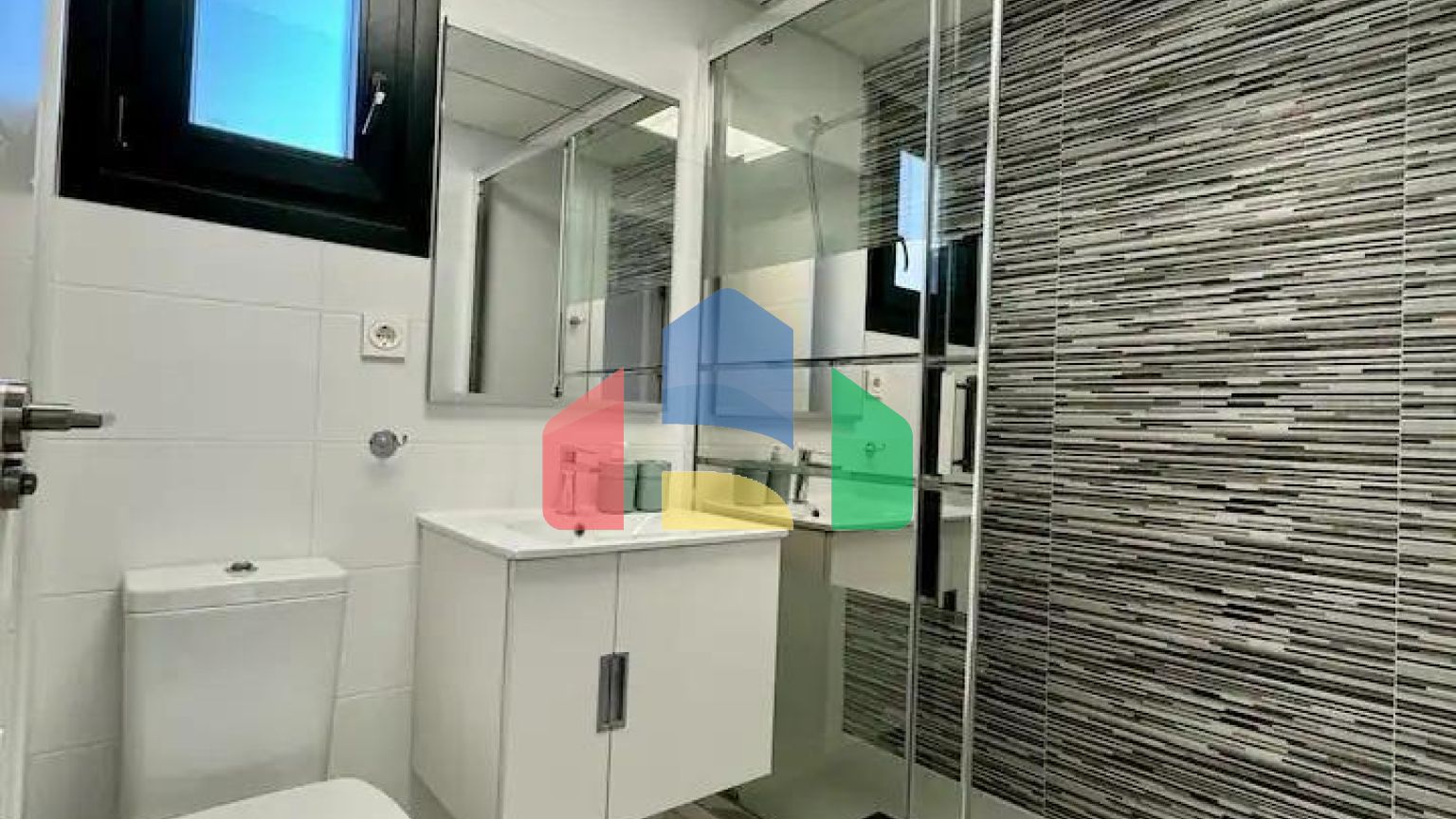 Современная квартира в Пилар-де-ла-Орадада