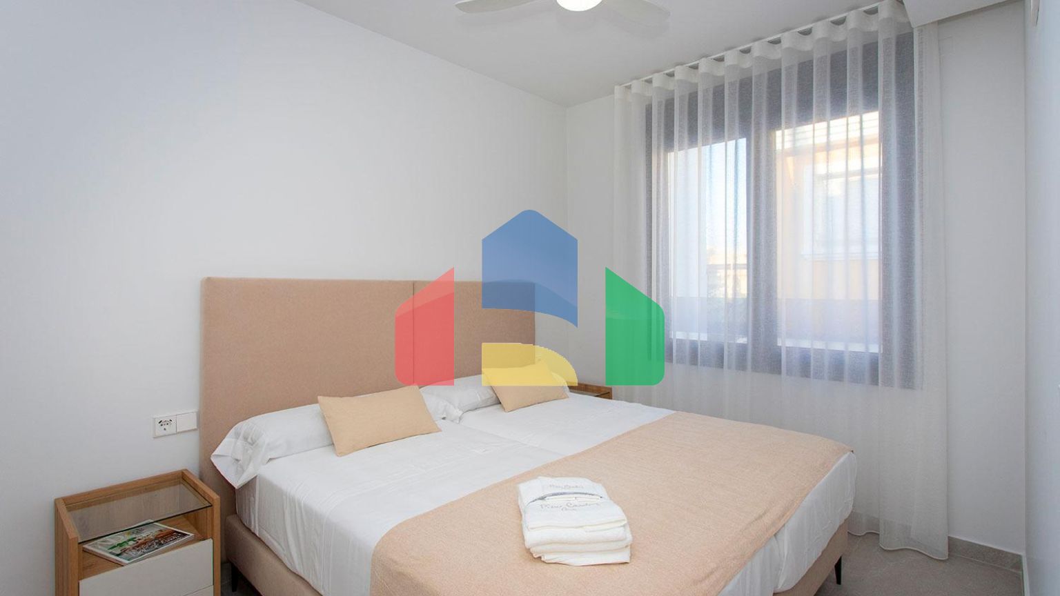 ТАУНХАУСЫ В ТОРРЕ-ДЕ-ЛА-ОРАДАДА