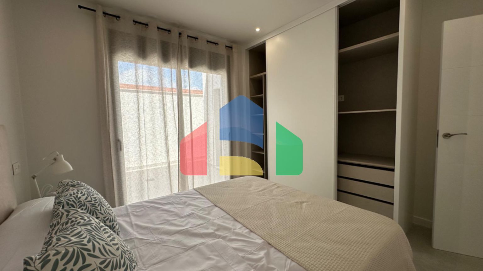 Комплекс из 6 бунгало в Пилар де ла Орадада