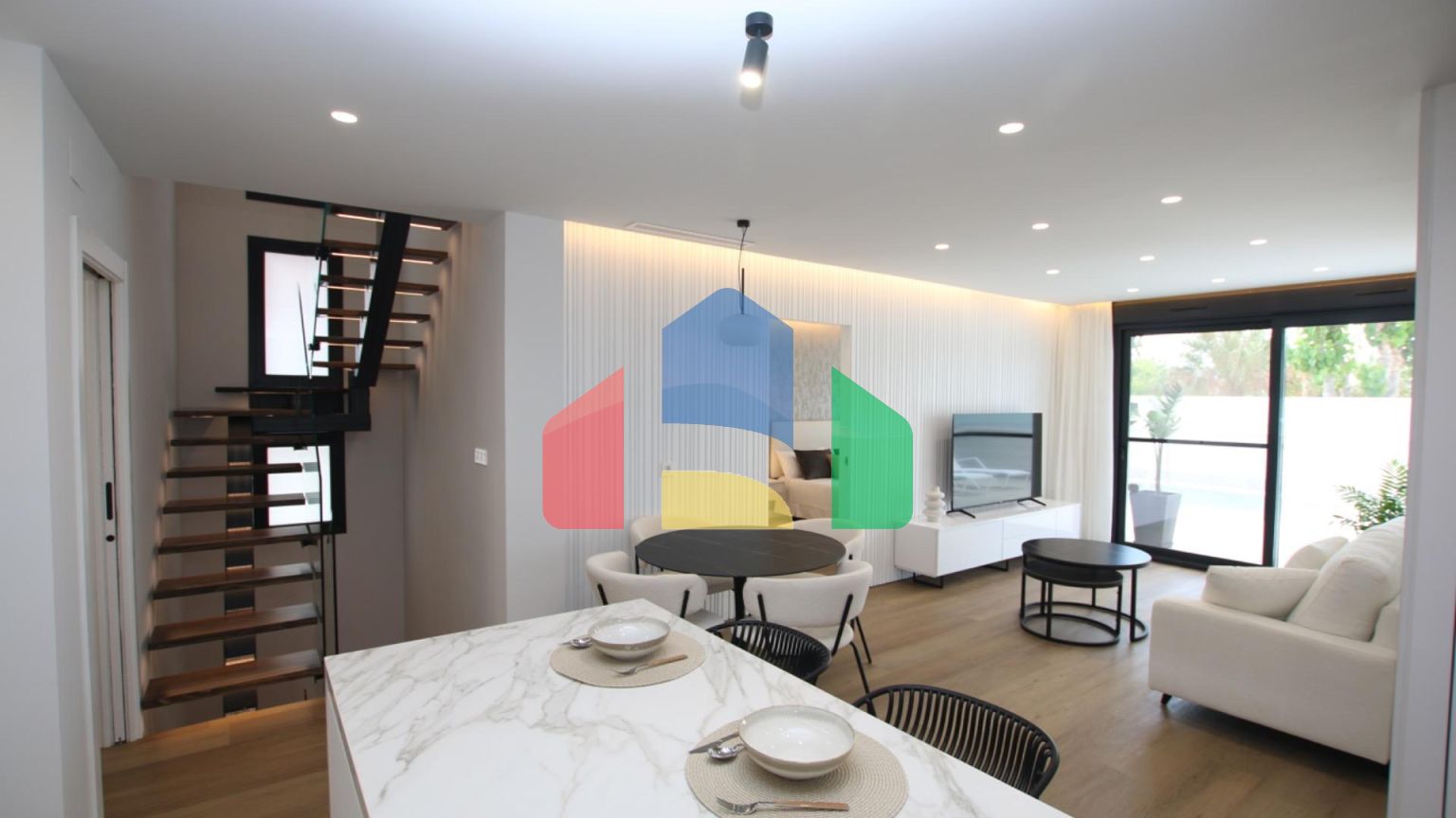 Комплекс из 15 вилл в Пилар де ла Орадада