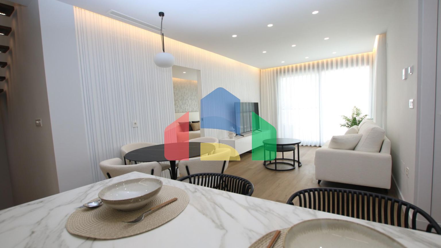 Комплекс из 15 вилл в Пилар де ла Орадада