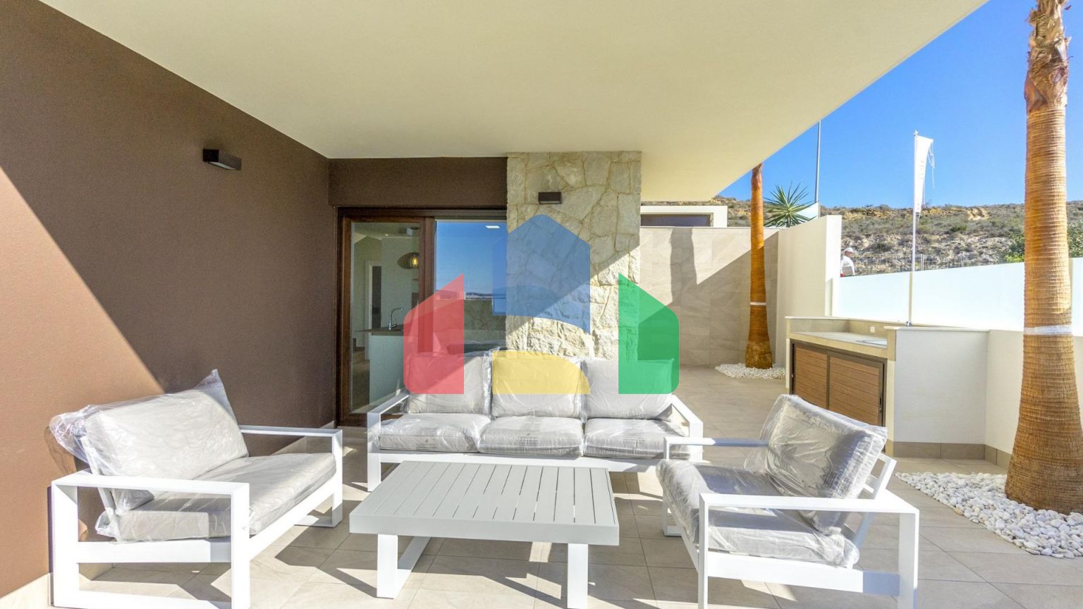 НОВЫЕ ВИЛЛЫ В РОХАЛЕСЕ