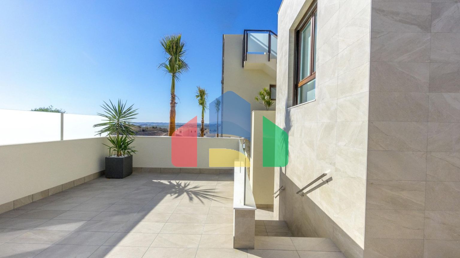 НОВЫЕ ВИЛЛЫ В РОХАЛЕСЕ