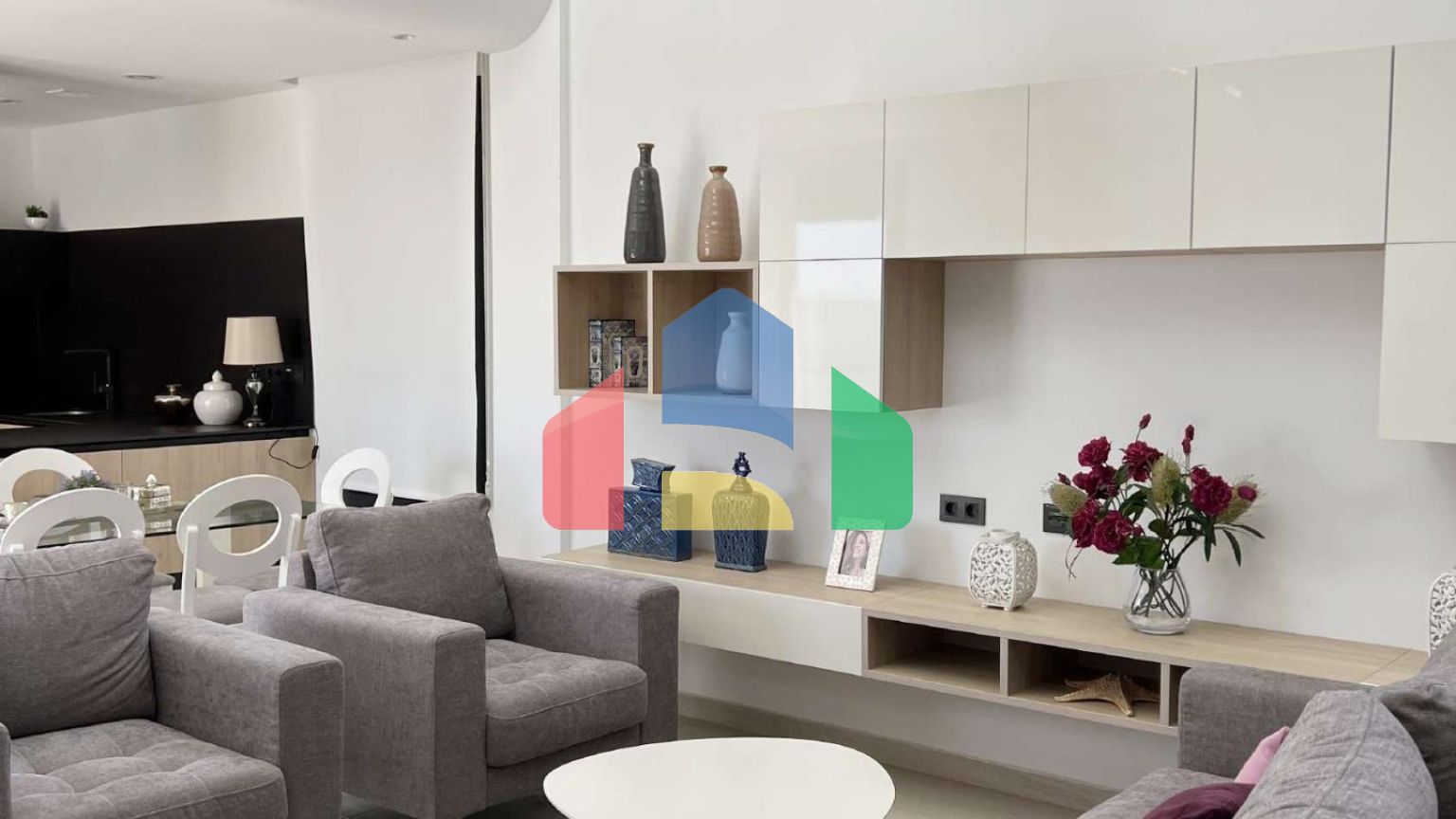 Эксклюзивные новые виллы в Сьюдад-Кесада — дизайн, комфорт и привилегированное расположение