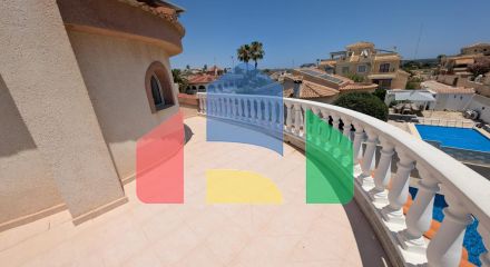 Дом в Рохалес ID B10985