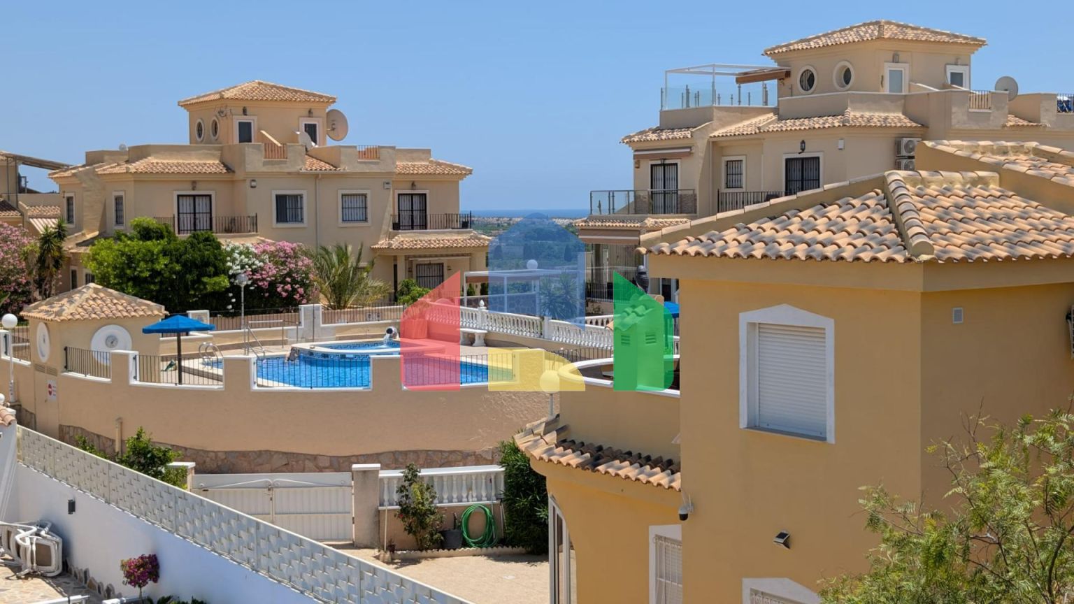 Дом в Рохалес ID B10985