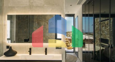 Дизайнерская вилла общей площадью 250 квадратных метров с видом на Гуардамар и море. Дизайнерская вилла общей площадью 250 квадратных метров с видом на Гуардамар и море.