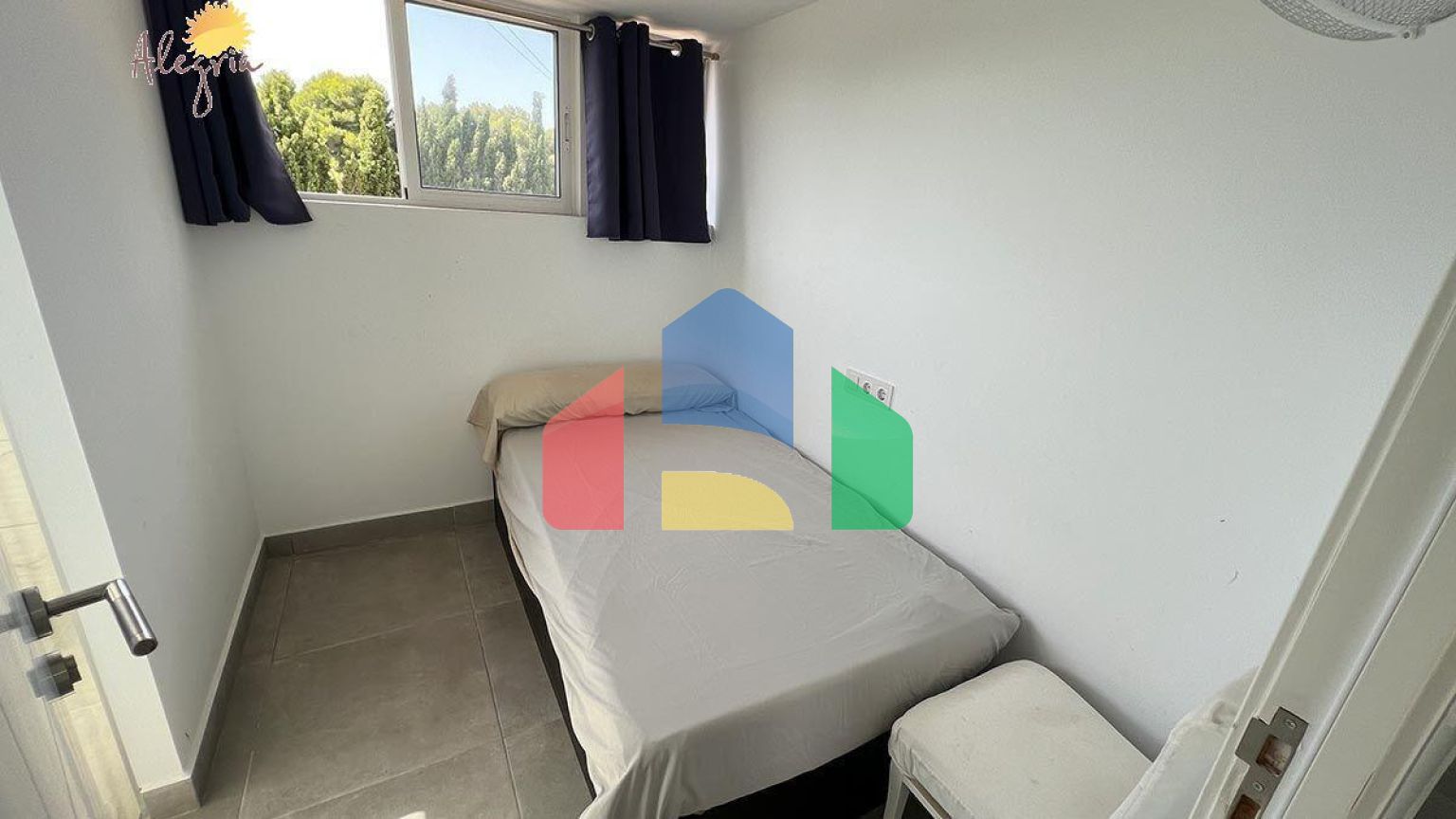 Прекрасный шале в Рохалесе: 8 спален, частный бассейн и двойная возможность