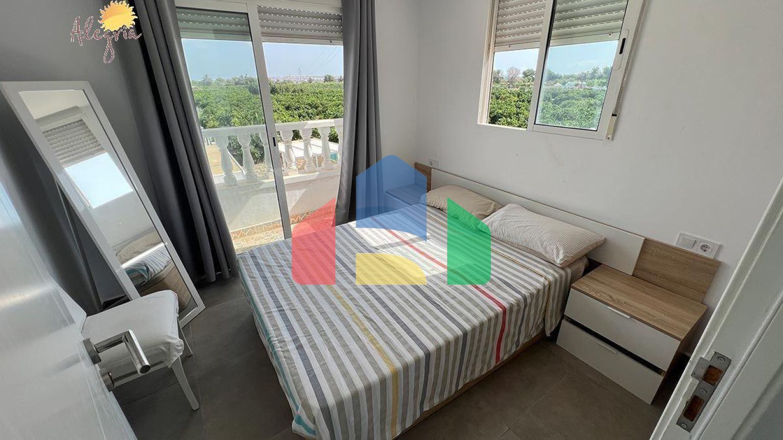 Прекрасный шале в Рохалесе: 8 спален, частный бассейн и двойная возможность